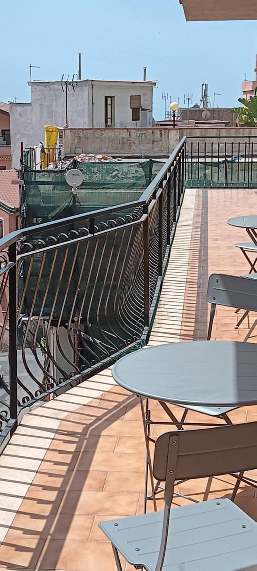 We Home Taormina Center With Parking Exterior photo